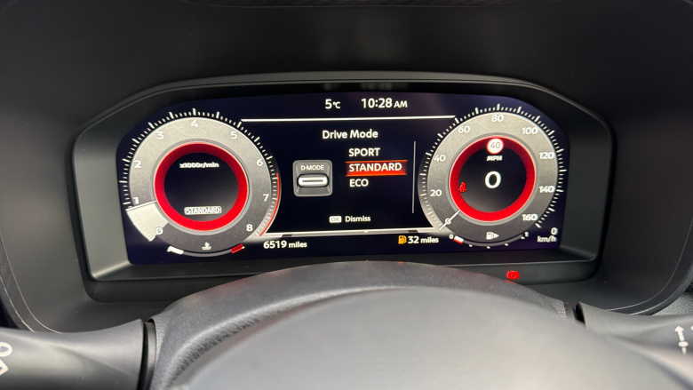 Nissan Juke 1.0 DiG-T N-Connecta 5dr Petrol Hatchback